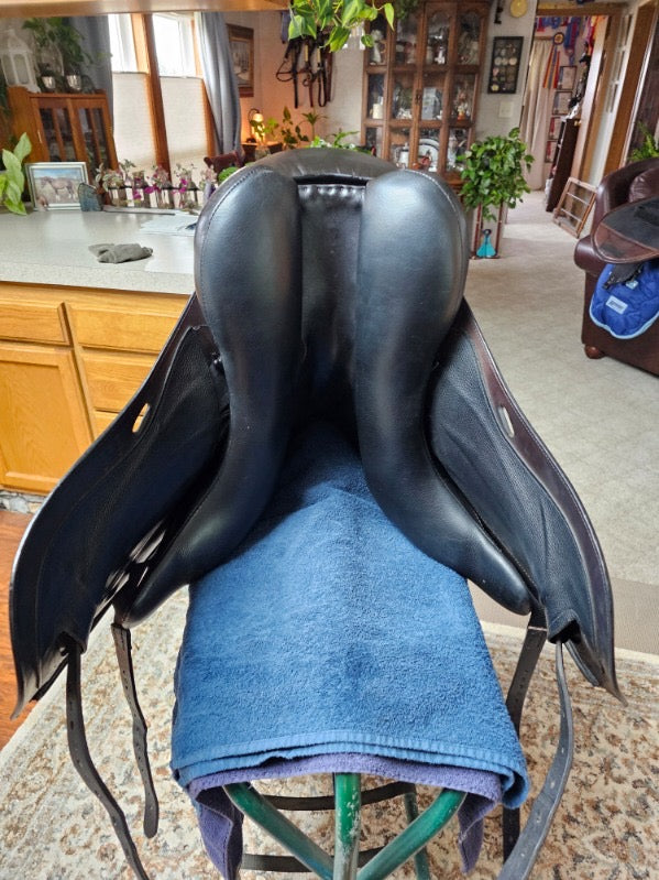 Saddle - DK Bond Dressage Saddle with Air Panels, Girth and Cover