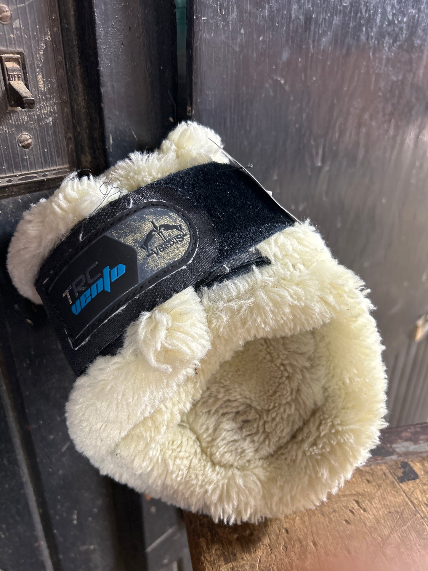 Veredus "Save the Sheep" Back Boots