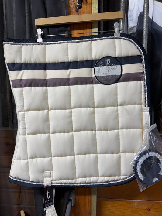 Saddle Pad & Polo Wraps (4)